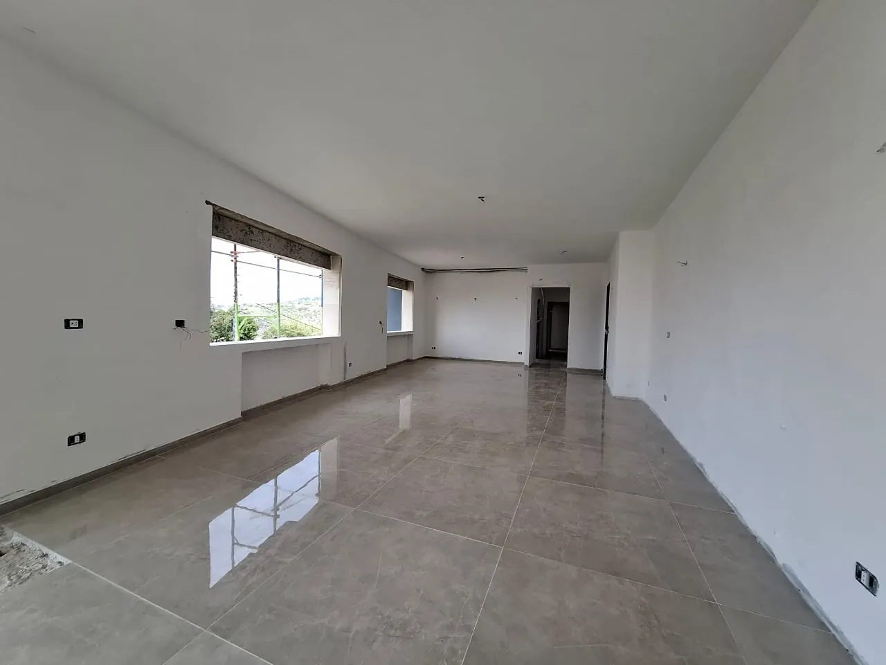 Spacious Apartment For Sale in Ghedras with One Year Payment Facilities — الصورة 2