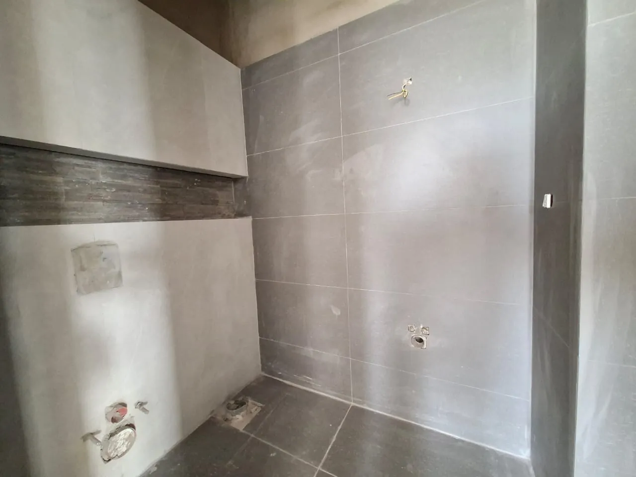 Spacious Apartment For Sale in Ghedras with One Year Payment Facilities — الصورة 8