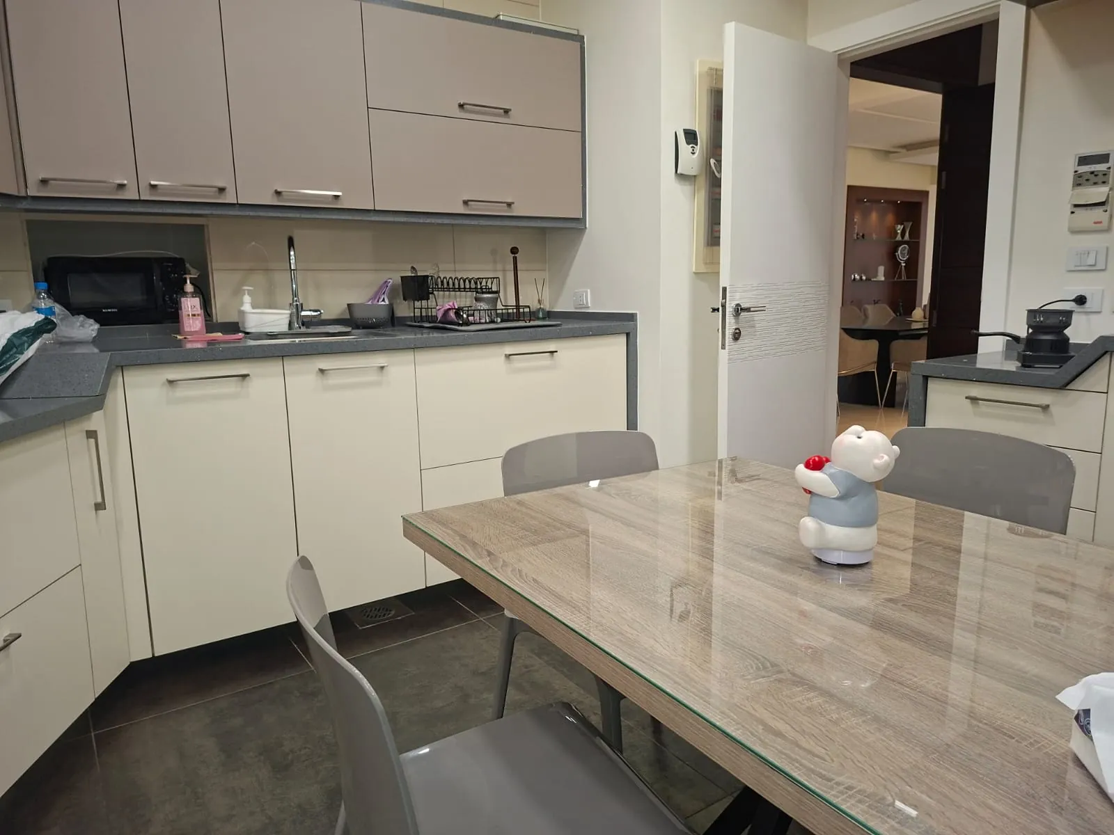 Elegant Apartment with Sea View For Sale in Ain El-Tineh — الصورة 7