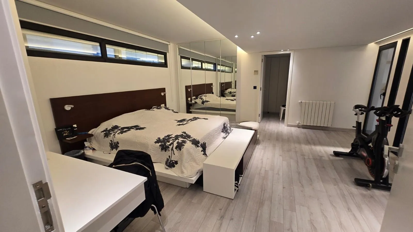 A Fully Automated & Spacious Loft For Sale in the Heart of Mar Mikhael — الصورة 7