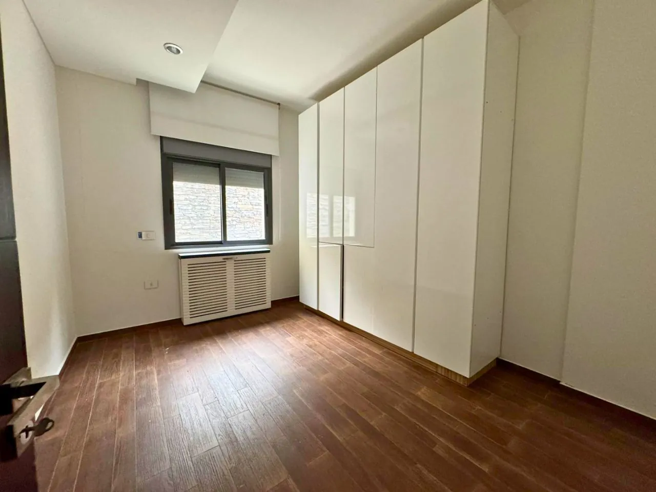 Spacious Apartment For Sale in Montverde — الصورة 4