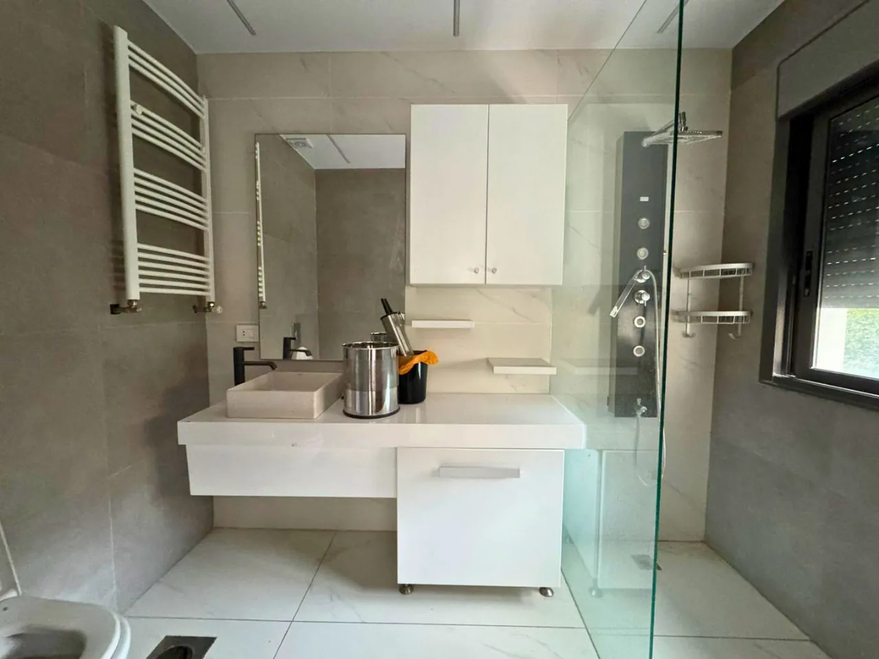 Spacious Apartment For Sale in Montverde — الصورة 7
