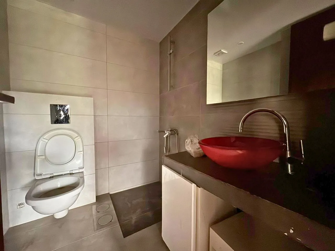 Spacious Apartment For Sale in Montverde — الصورة 9