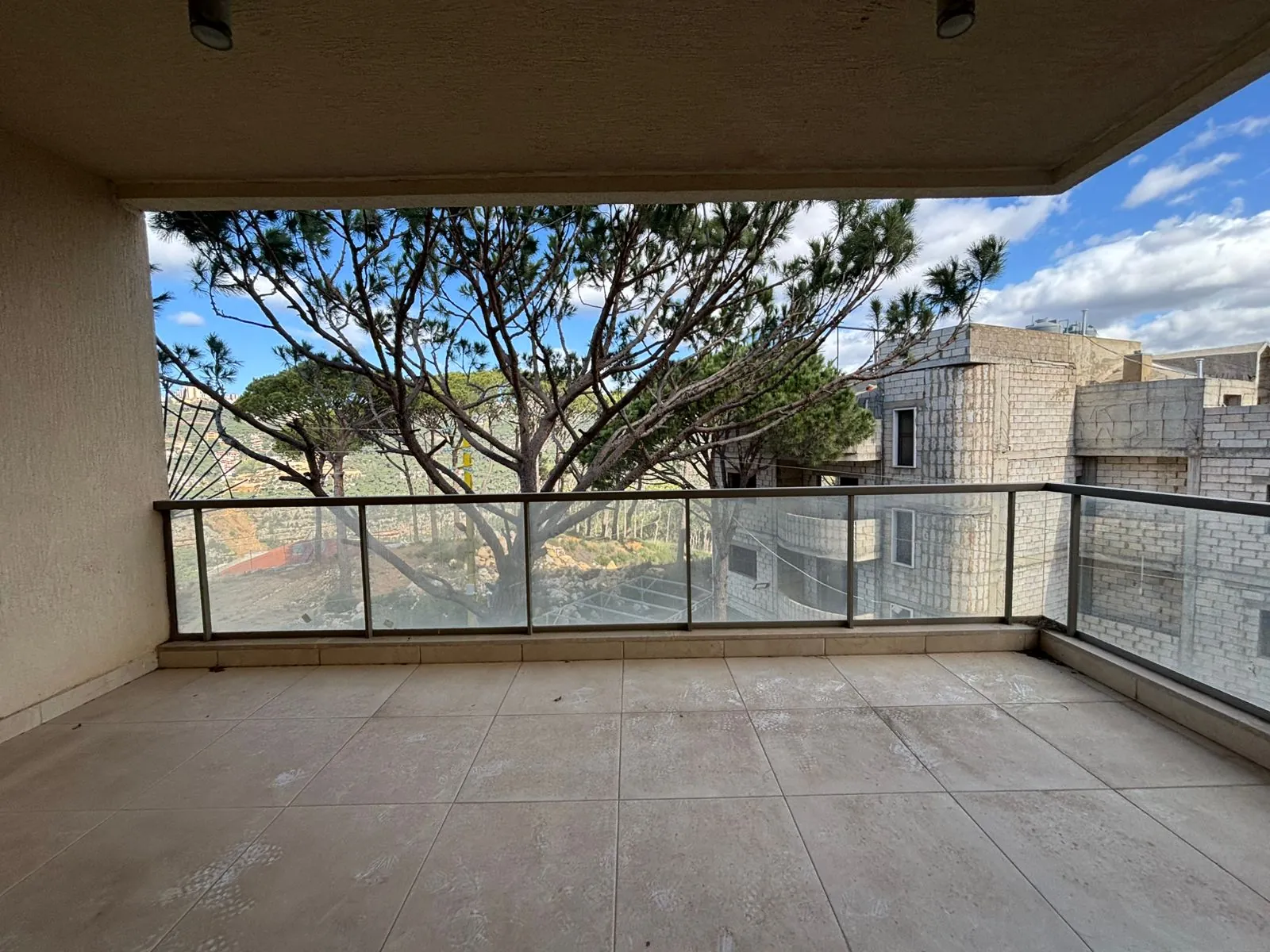 2-Bedroom Apartment For Sale in Qortada — الصورة 2