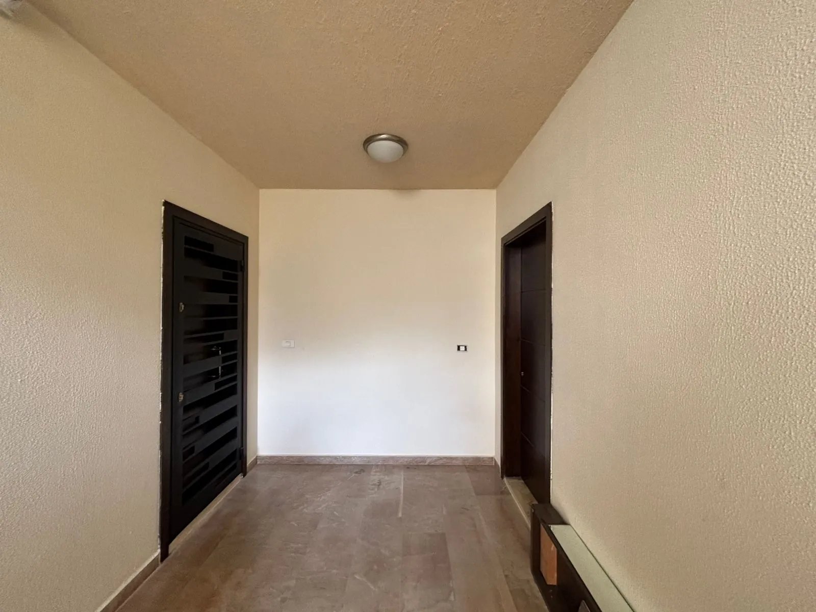 2-Bedroom Apartment For Sale in Qortada — الصورة 8