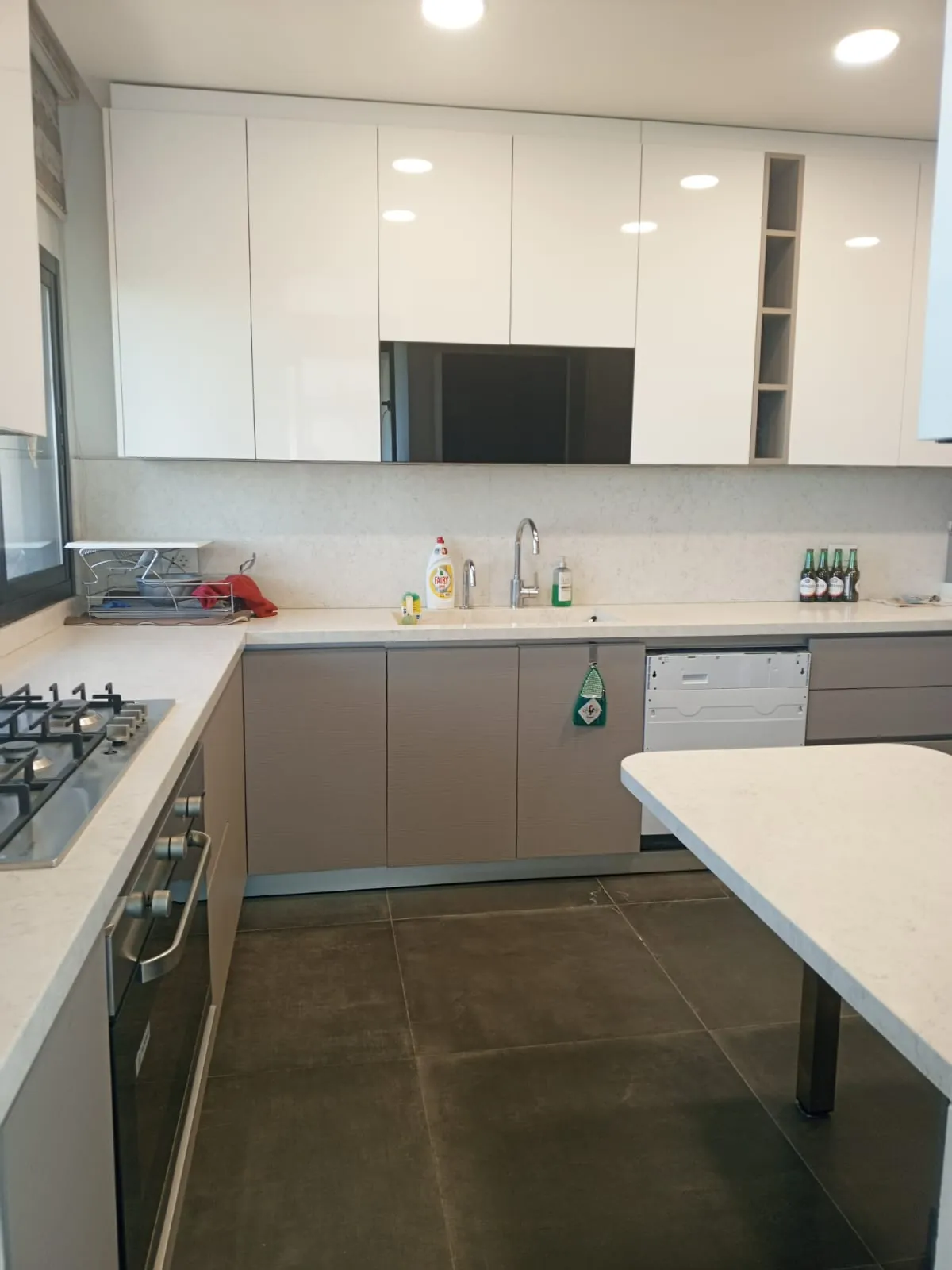 Spacious Apartment For Sale in Sahel Alma — الصورة 5