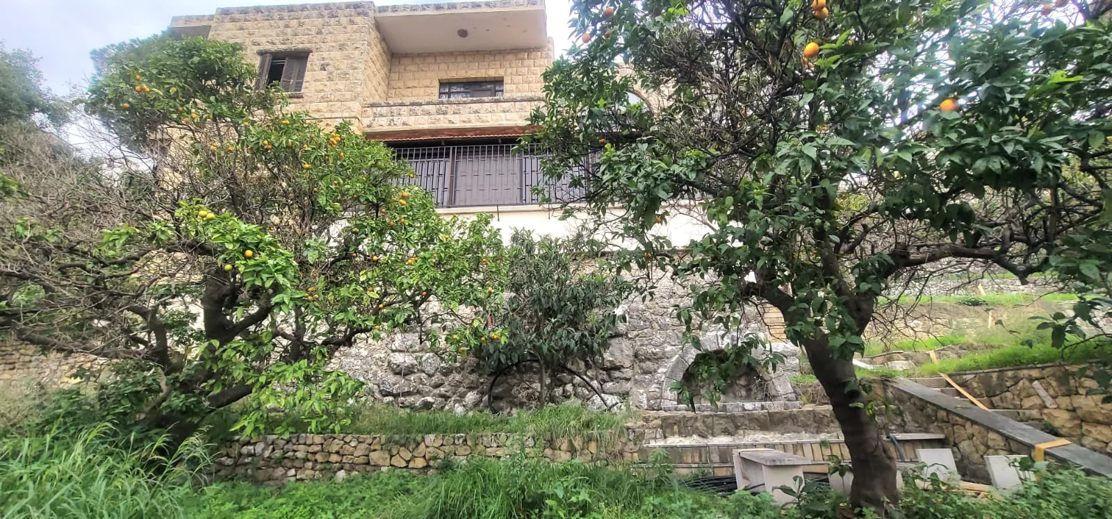 Exclusive! Land With Old House For Sale in Zouk Mosbeh — photo 3