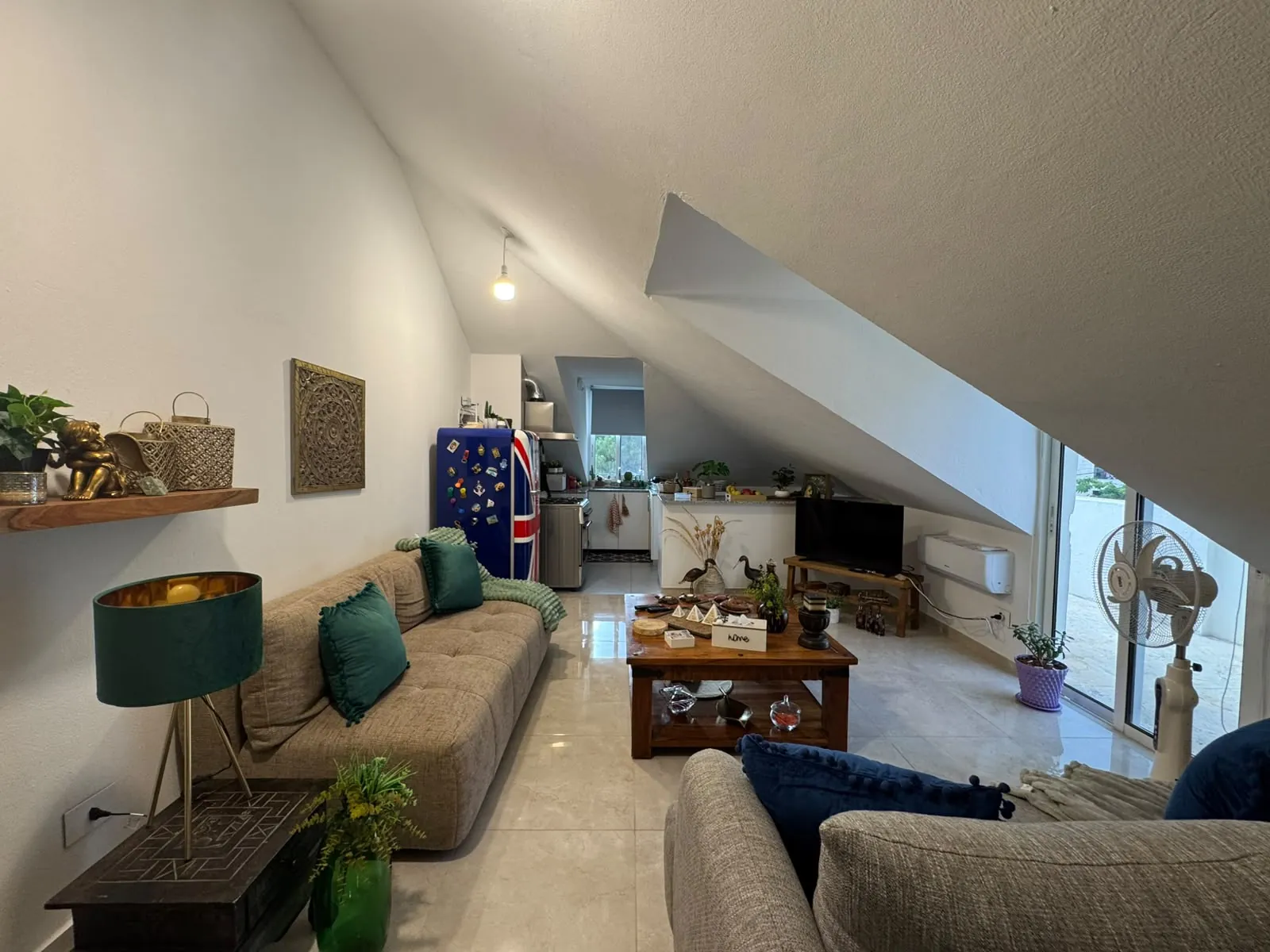 Fully Decorated Unfurnished Duplex For Sale in Broumana — photo 4