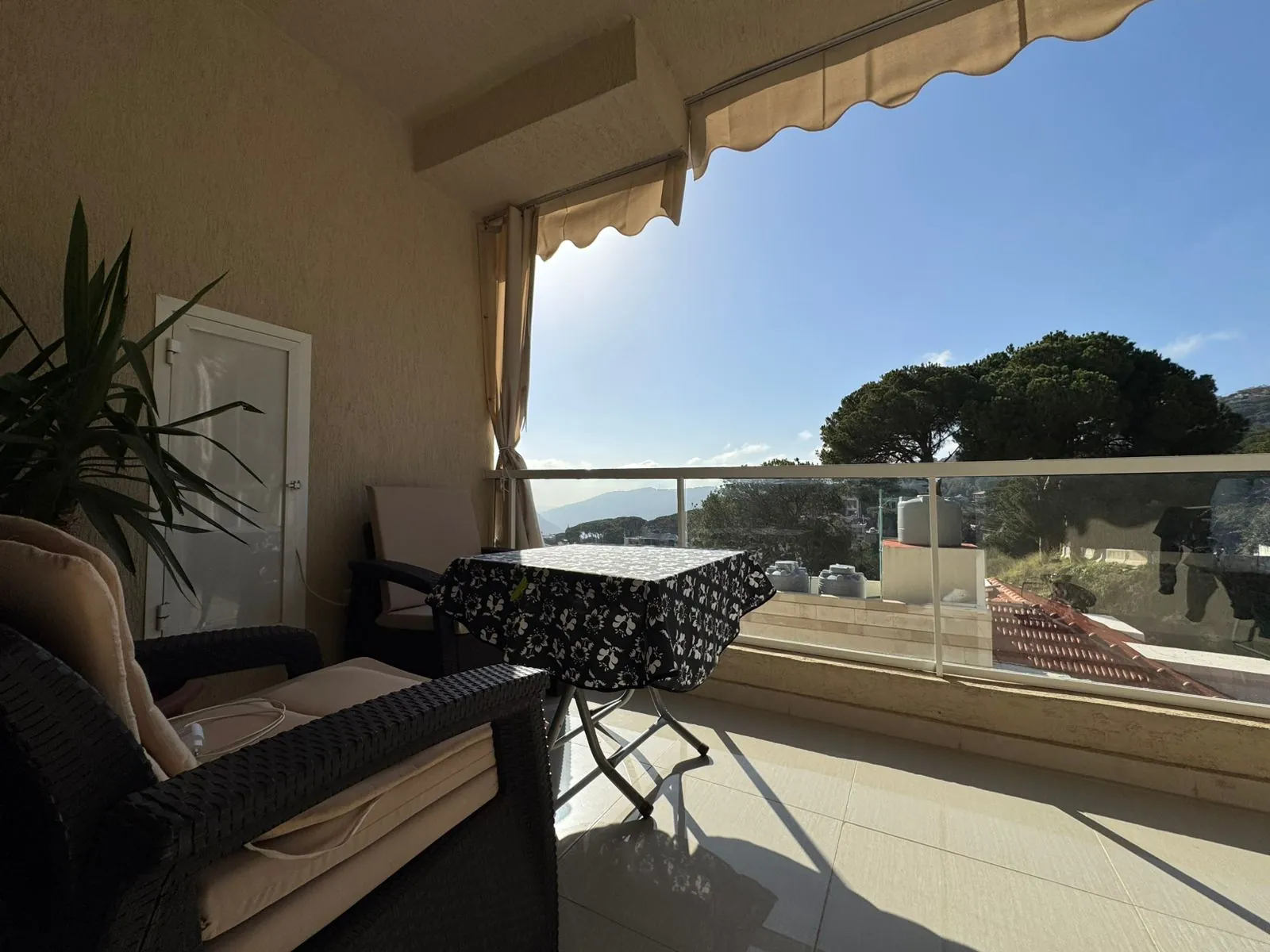 Fully Decorated Unfurnished Duplex For Sale in Broumana — photo 7