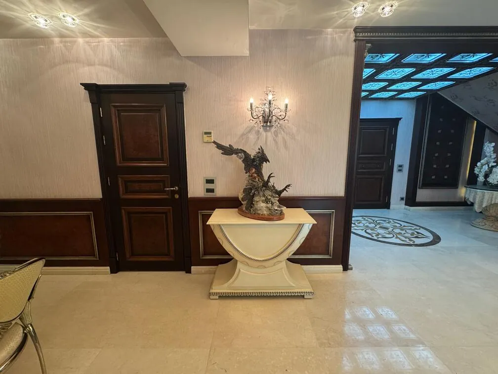 Luxurious High-End Duplex For Sale in Rawche — الصورة 6