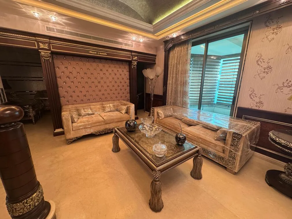 Luxurious High-End Duplex For Sale in Rawche — الصورة 7