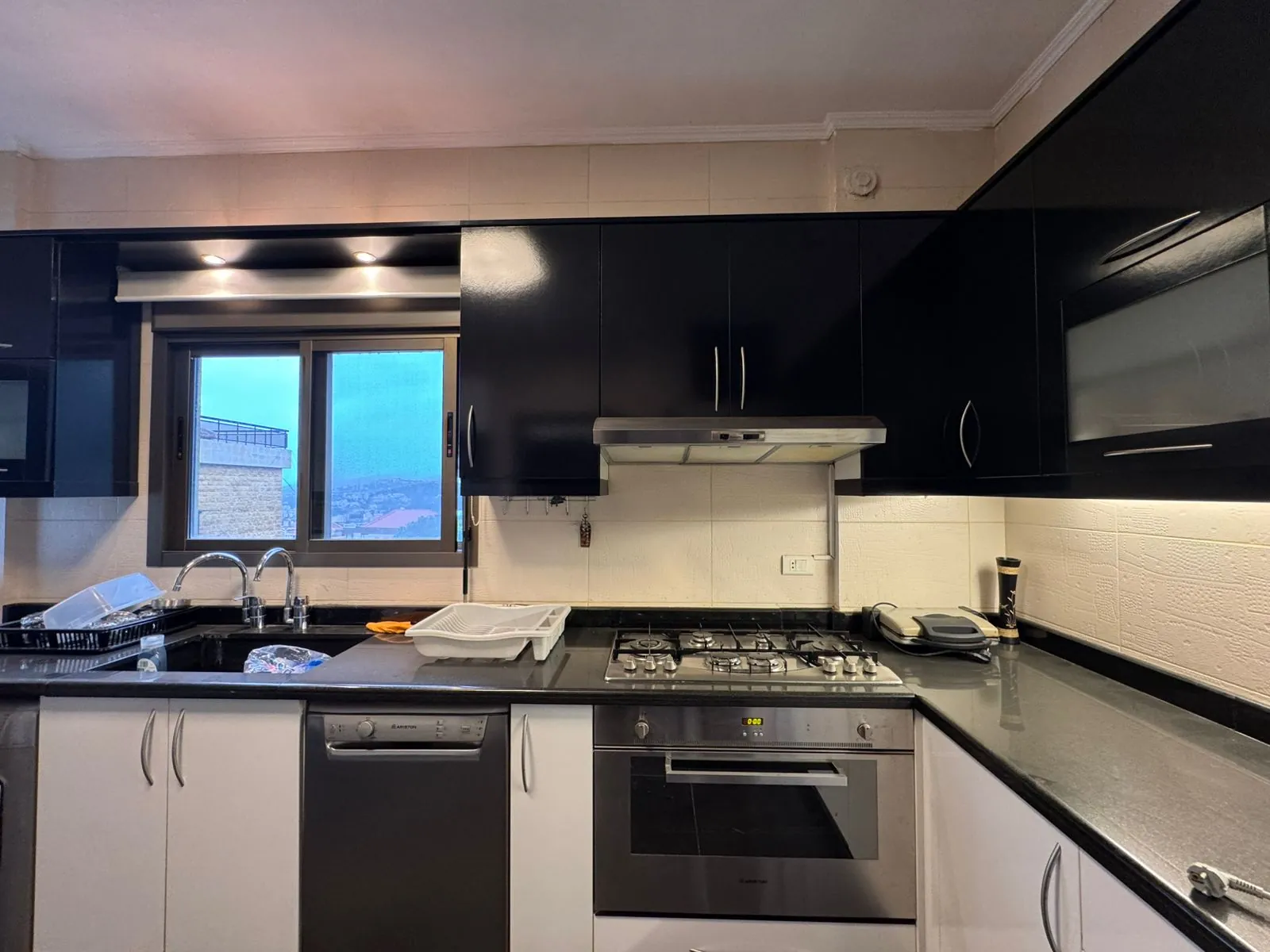 Unfurnished Duplex With Terrace And Sea View For Sale in Roumie — الصورة 3