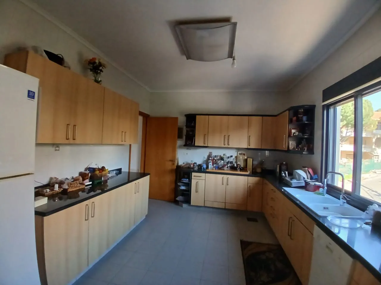 Spacious Apartment With Amazing View For Sale in Biyada — الصورة 4