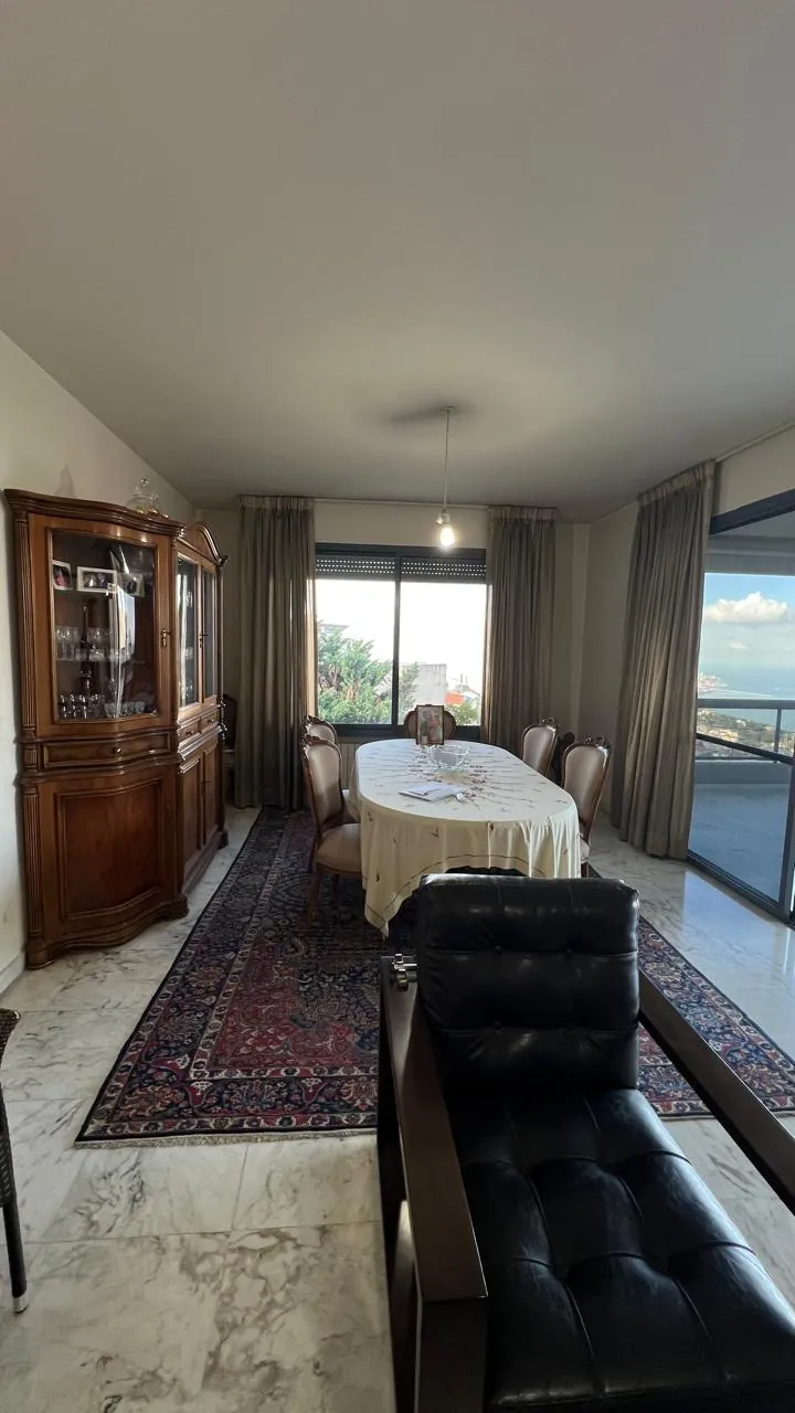 Spacious Apartment With Amazing View For Sale in Biyada — الصورة 9