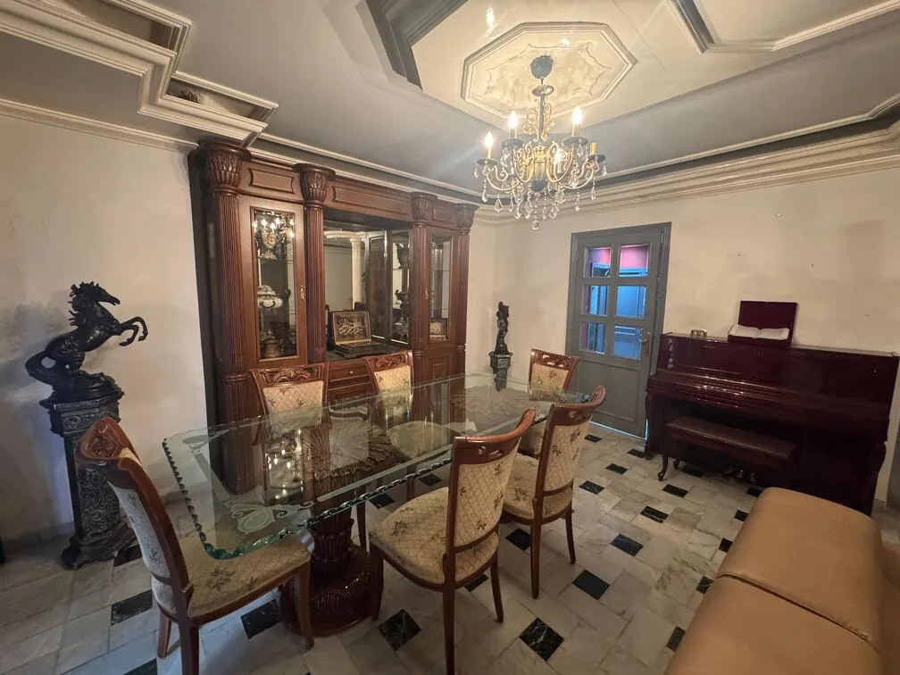 Spacious Apartment For Sale in Corniche El Mazraa, Beirut — الصورة 3