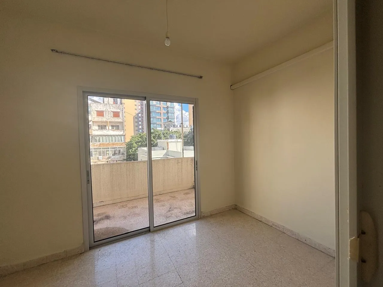 Charming 2-Bedroom Apartment For Rent in Achrafieh, Sassine — الصورة 10