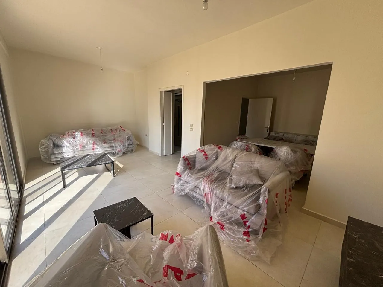 Charming 2-Bedroom Apartment For Rent in Achrafieh, Sassine — الصورة 3