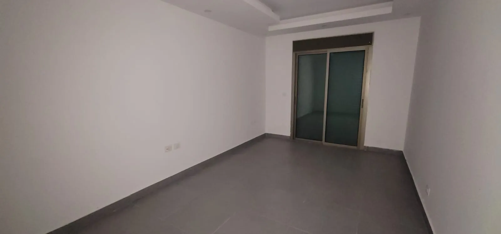 Spacious Apartment With Terrace For Sale in Sahel Alma — الصورة 7