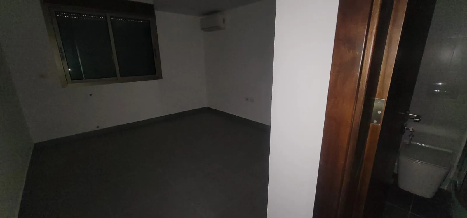 Spacious Apartment With Terrace For Sale in Sahel Alma — الصورة 10