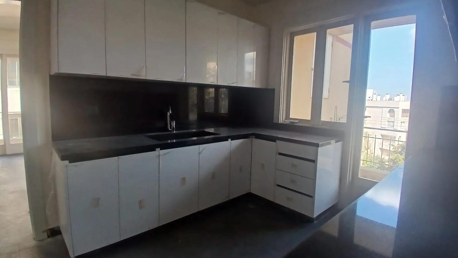 Spacious Apartment For Rent in Naccache — photo 5