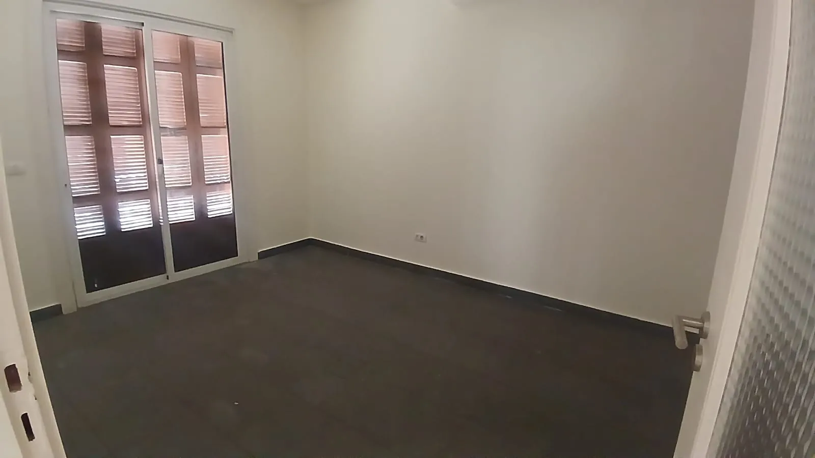 Spacious Apartment For Rent in Naccache — photo 9