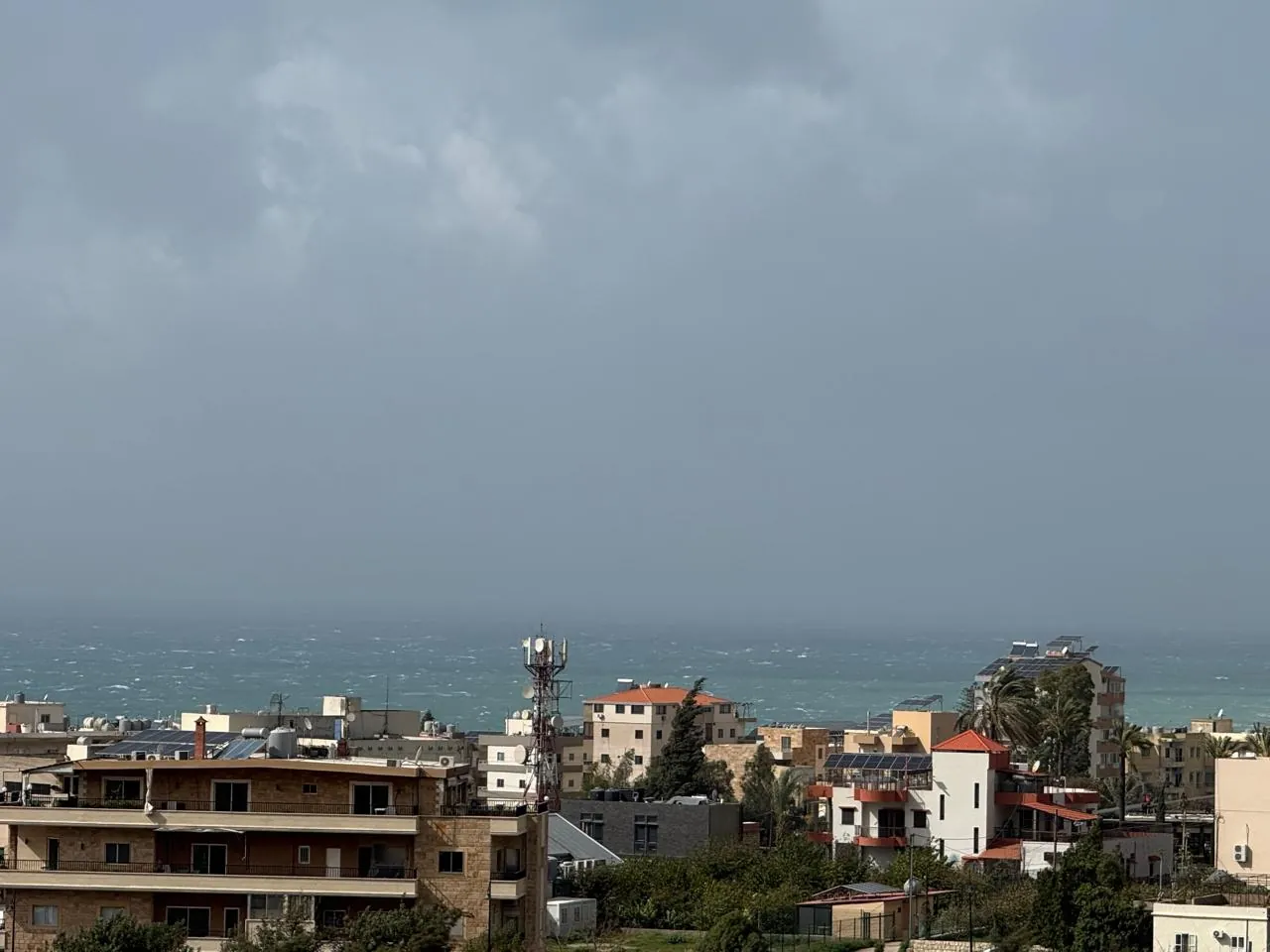 Spacious Apartment For Sale in Jbeil — الصورة 3