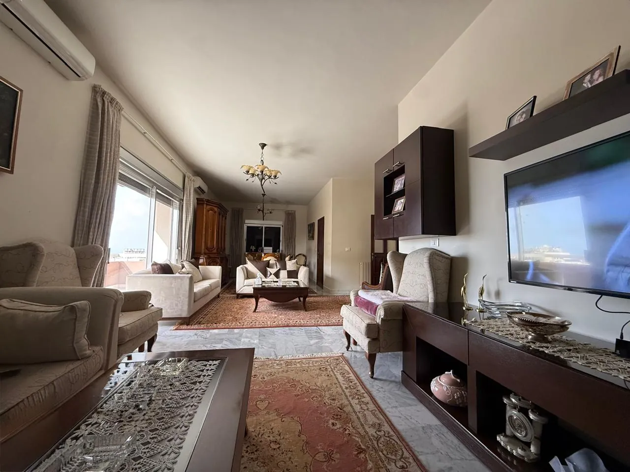 Spacious Apartment For Sale in Jbeil — الصورة 4