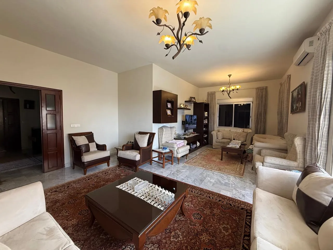 Spacious Apartment For Sale in Jbeil — الصورة 5