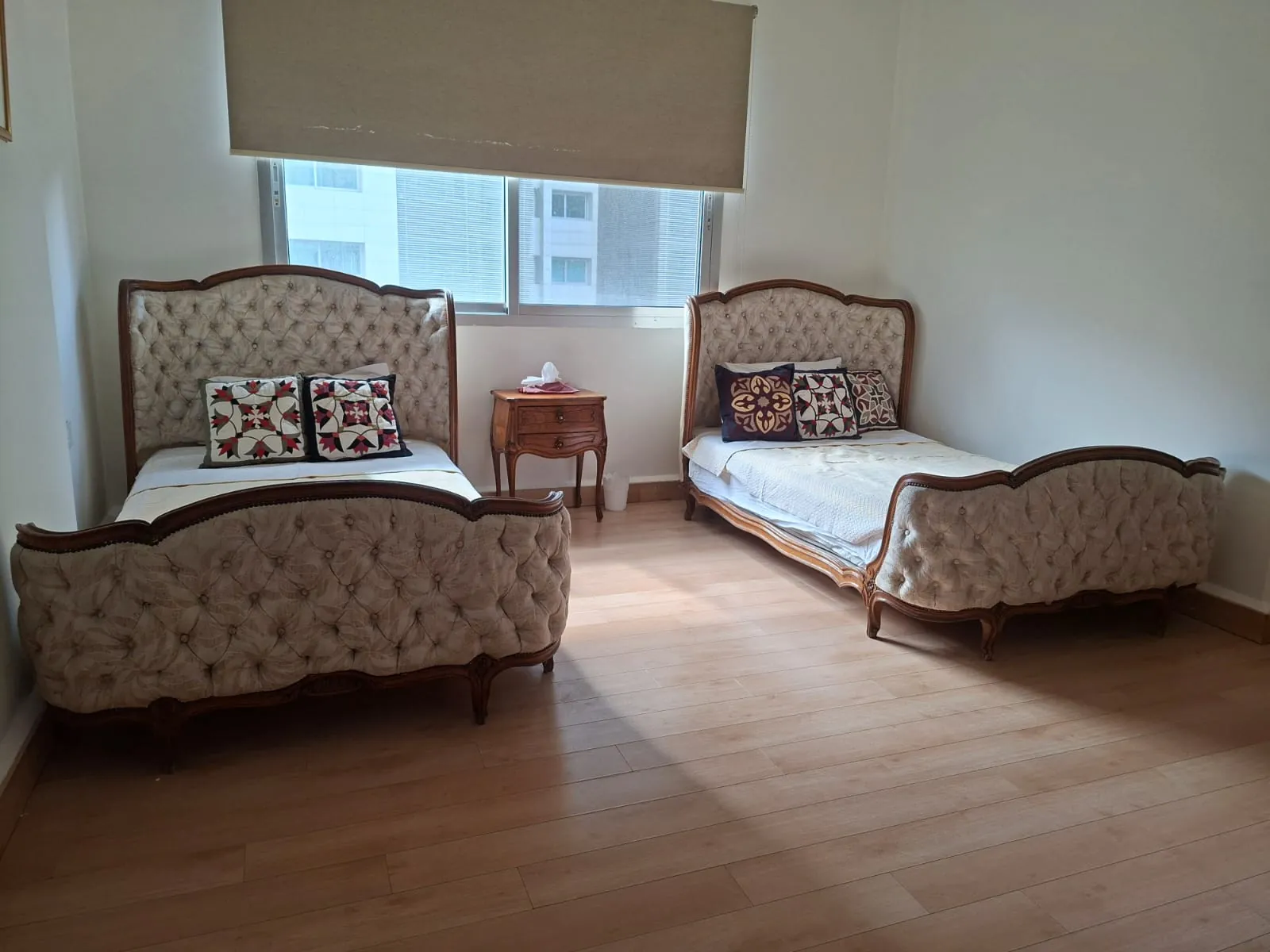 3-Bedroom Apartment with Partial Sea View For Sale in Raouche, Beirut — الصورة 7