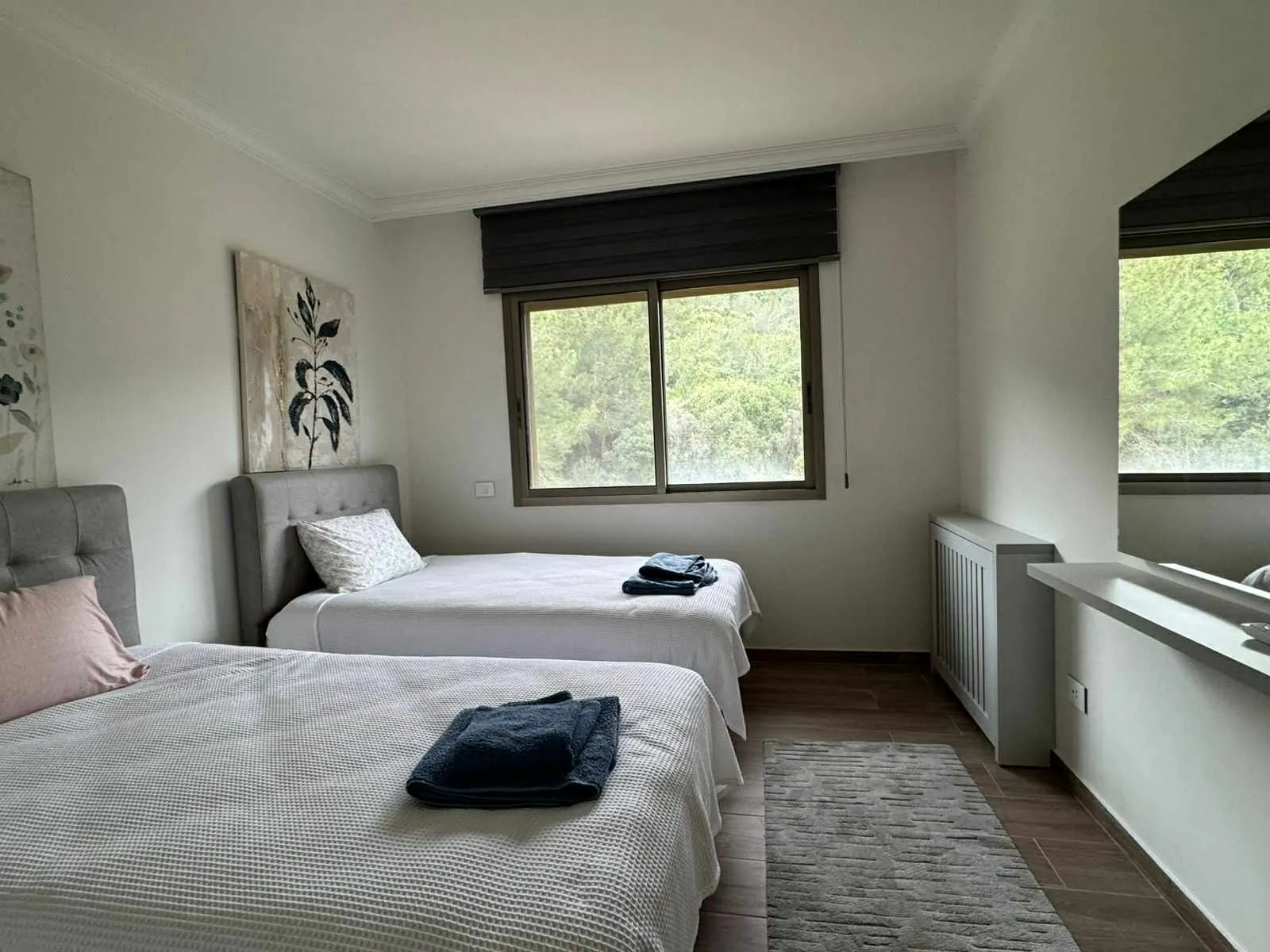 Fully Furnished And Decorated Apartment For Sale in Ain Saade — photo 10