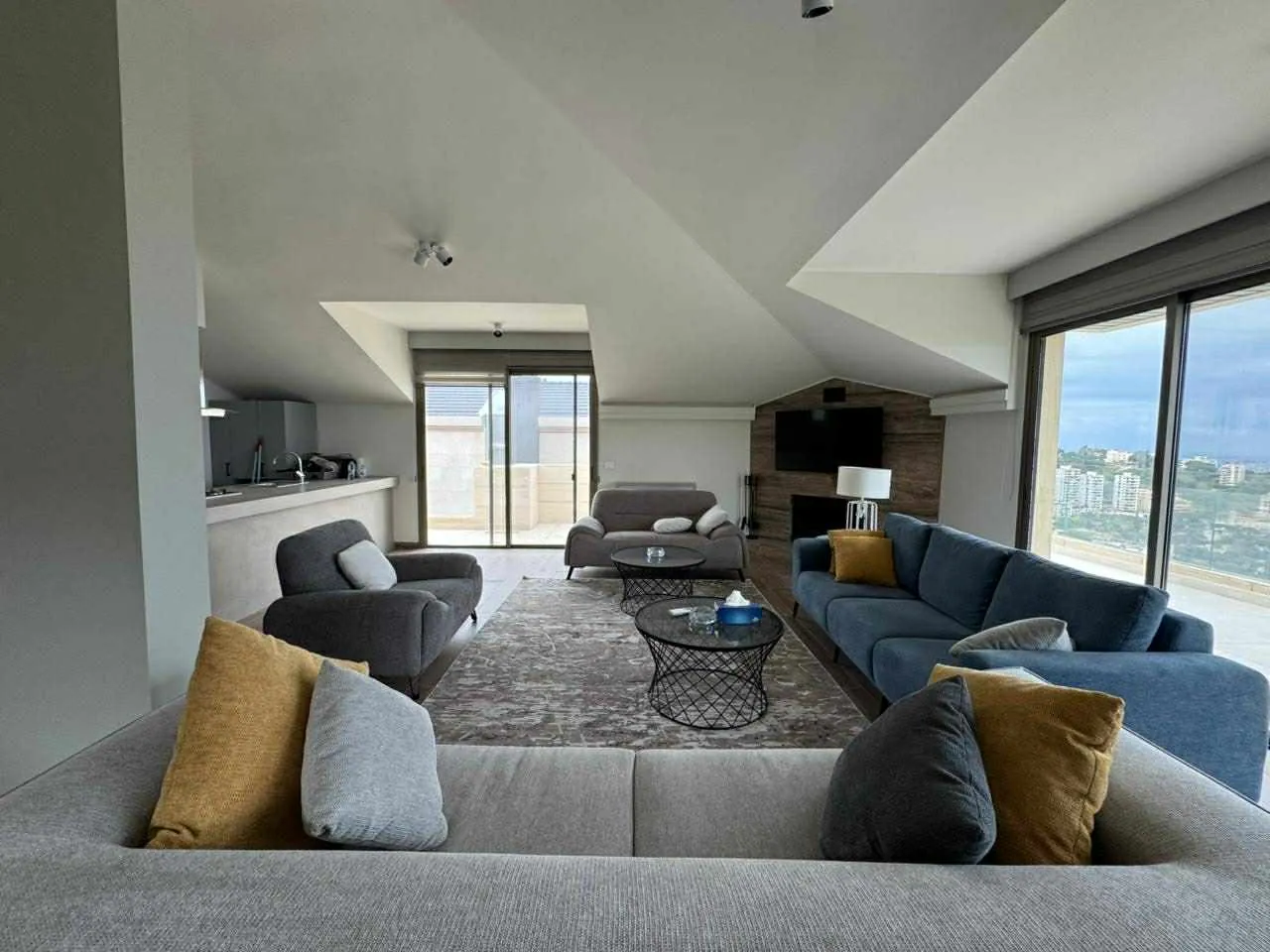 Elegant Modern Duplex For Sale In Ain Saade — photo 3