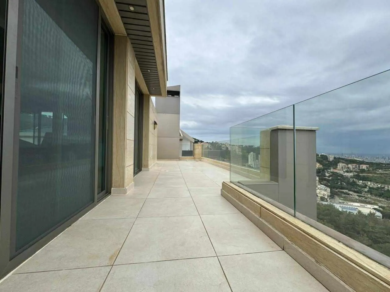 Elegant Modern Duplex For Sale In Ain Saade — photo 4