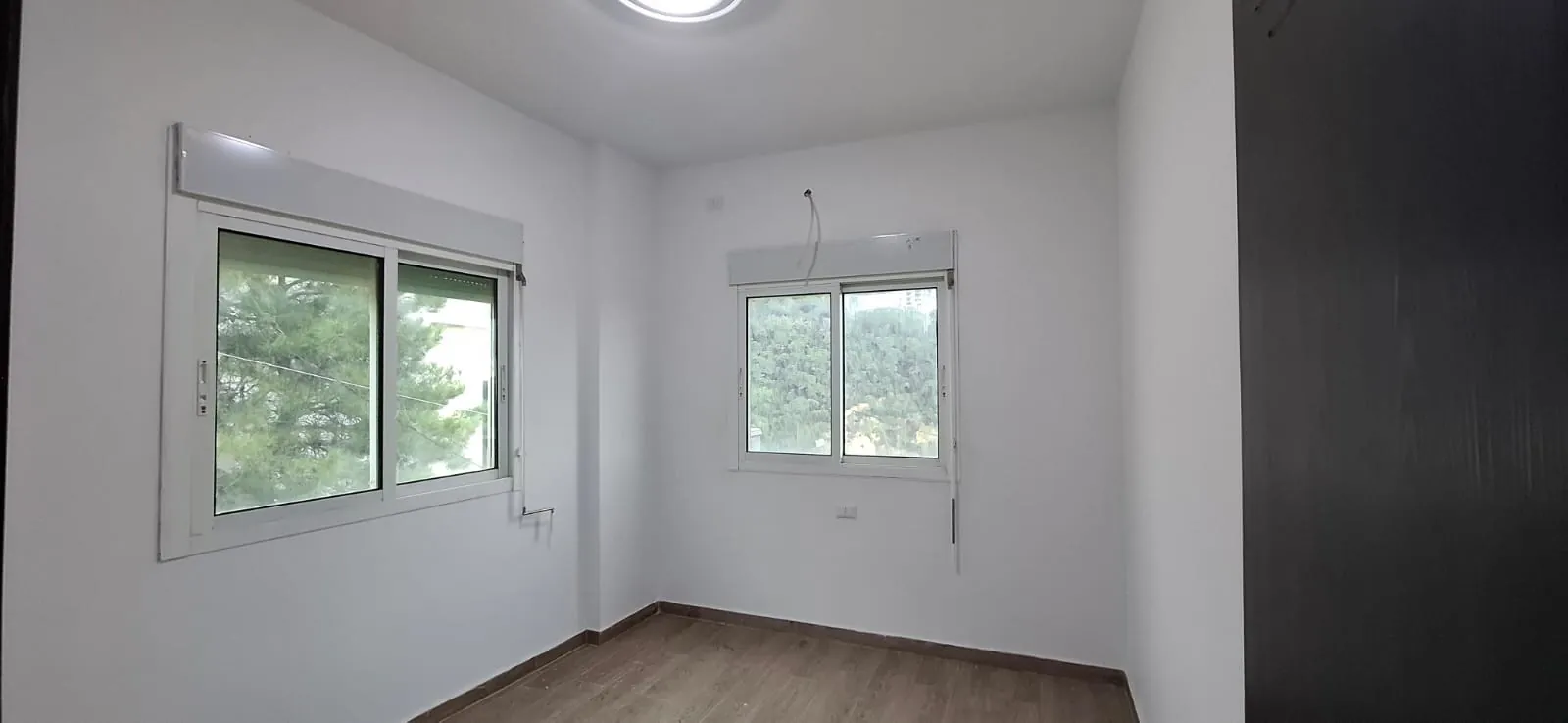 Decorated Apartment For Sale in Bsalim — الصورة 9