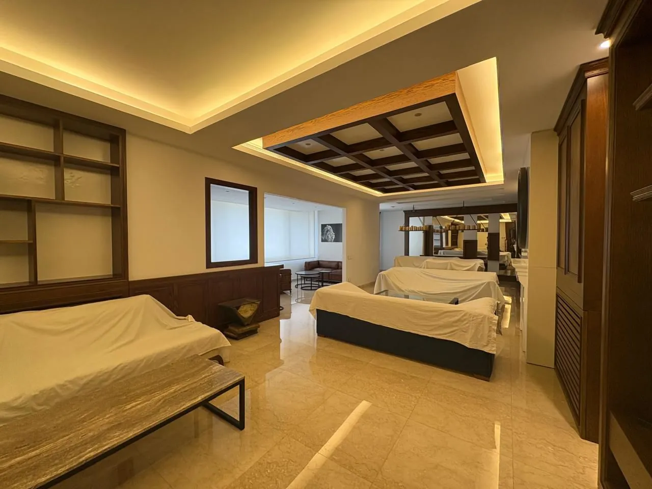 Fully Decorated High-End Finishing Apartment For Sale in Jdeideh — photo 4