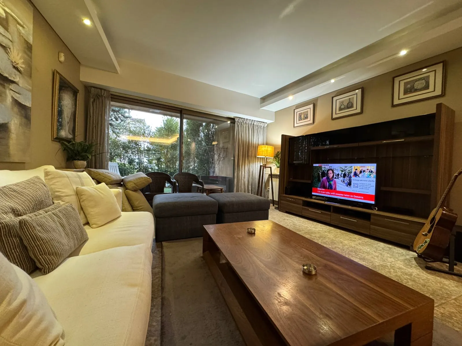 Fully Furnished Decorated Apartment For Sale in Broumana — الصورة 4