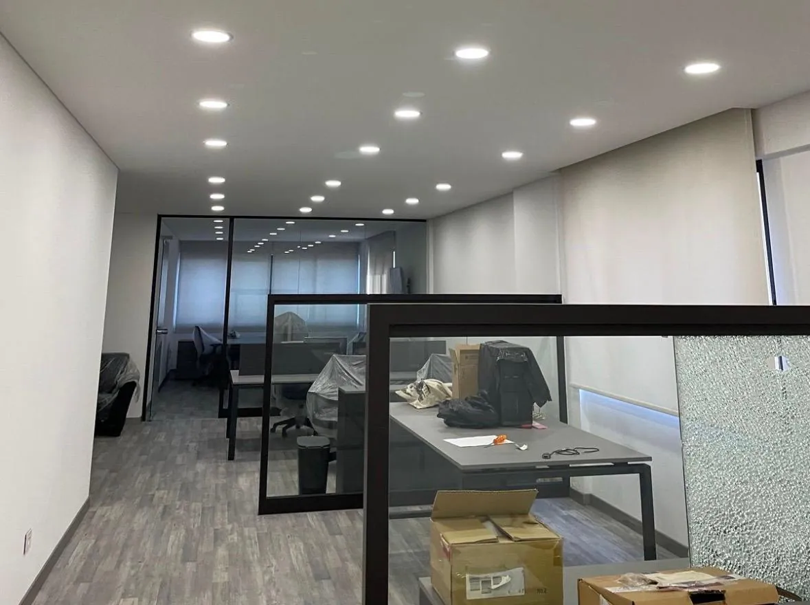 110 SQM Office For Rent in Hazmieh — الصورة 2