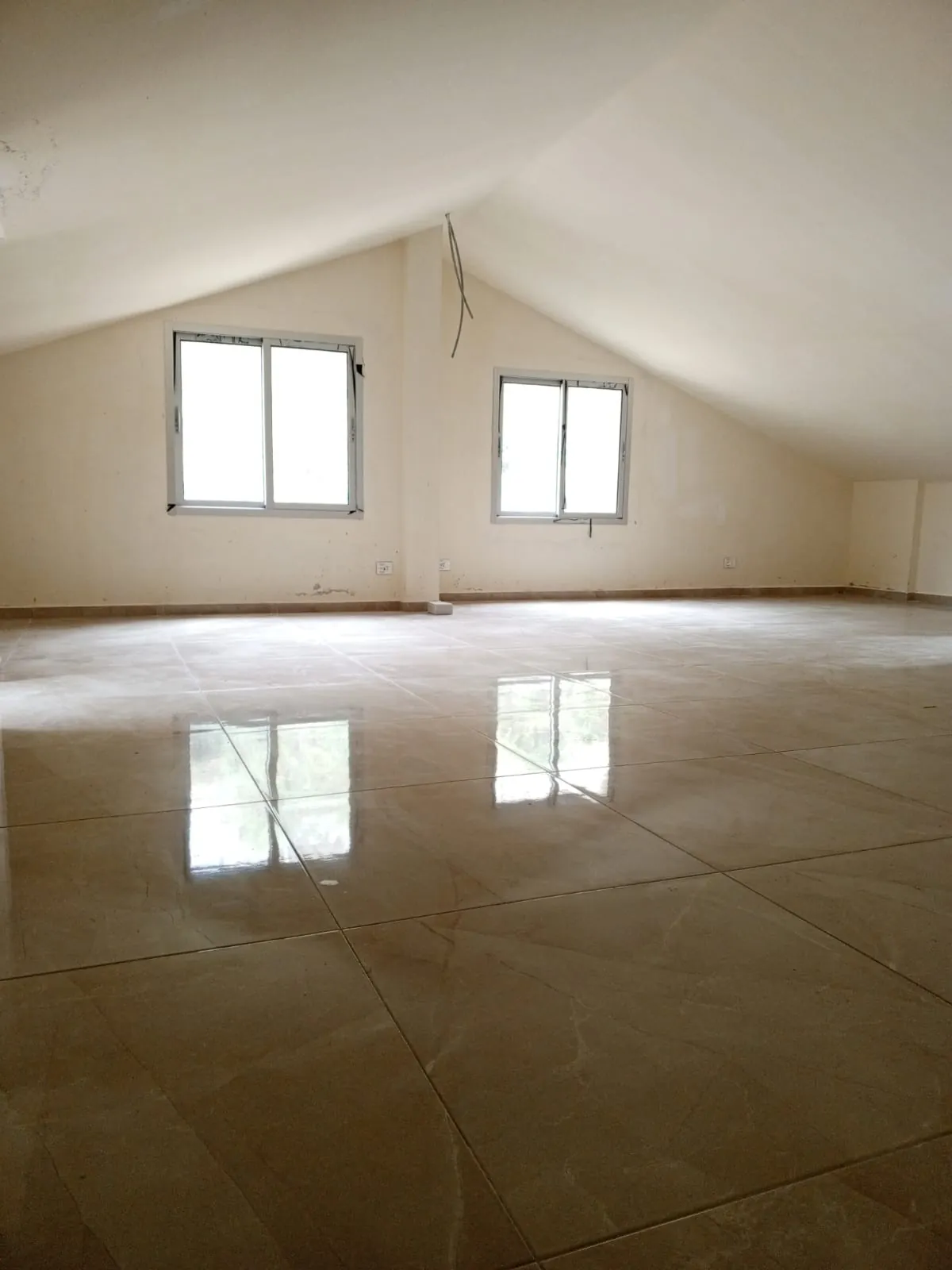 Spacious Duplex For Sale in Halat, Jbeil — الصورة 3