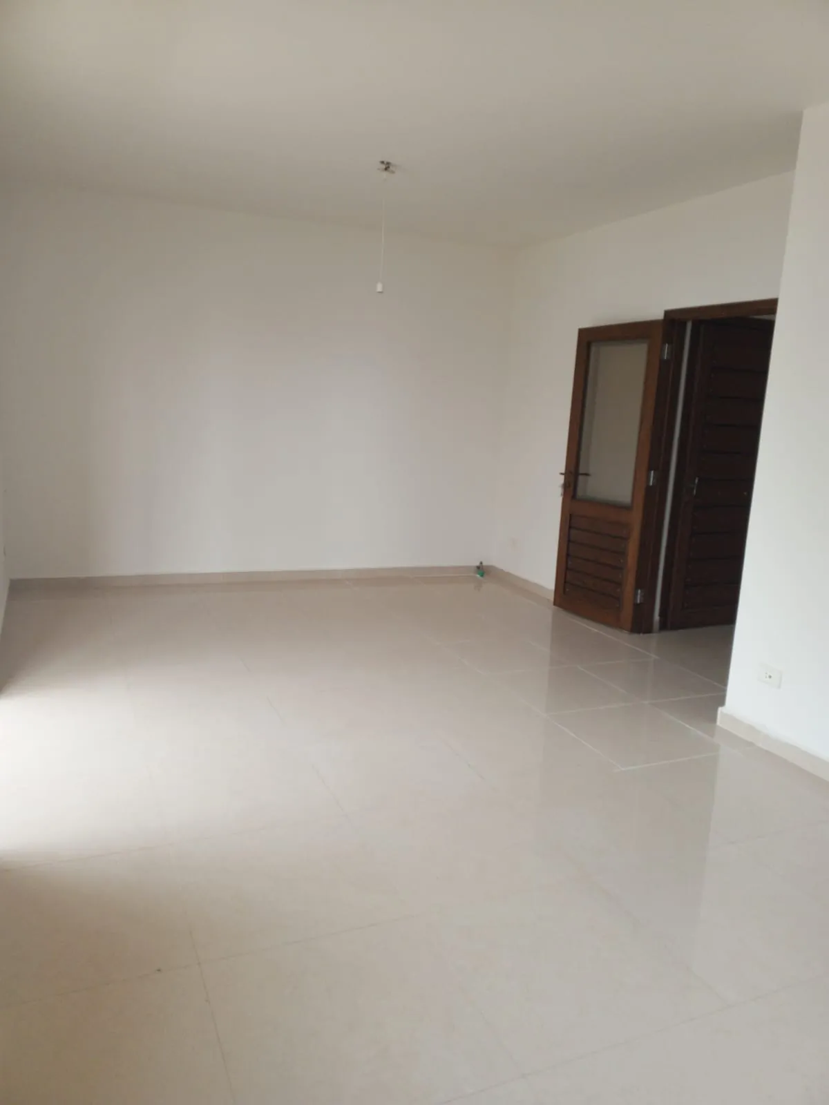 3-Bedroom Apartment With Terrace For Sale in Halat — الصورة 3