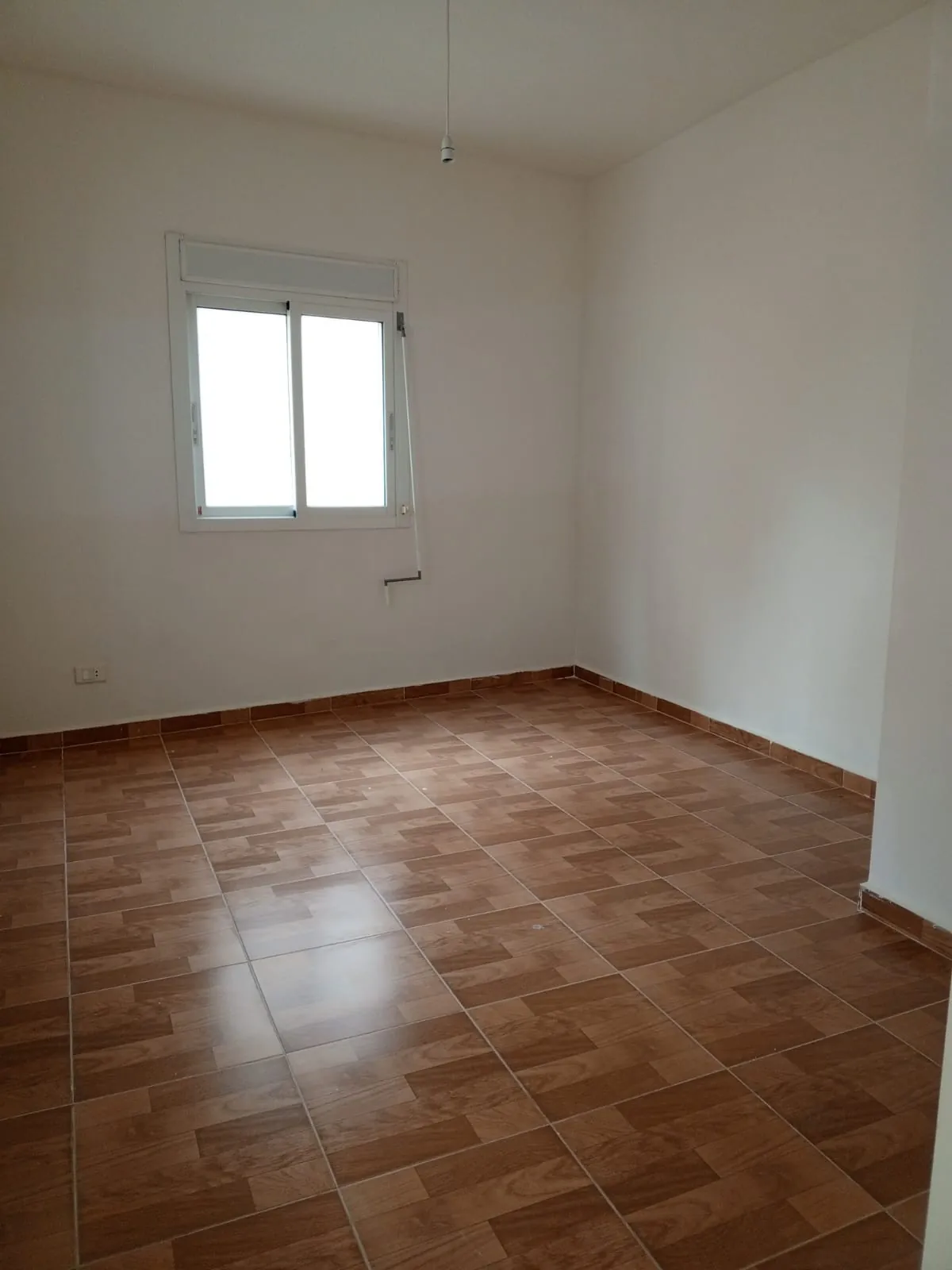 3-Bedroom Apartment With Terrace For Sale in Halat — الصورة 9