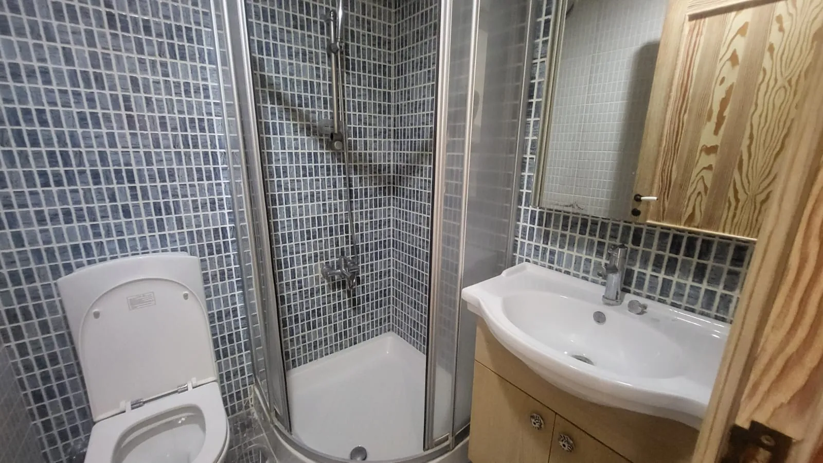 Furnished Apartment For Rent in Haret Sakher — الصورة 8