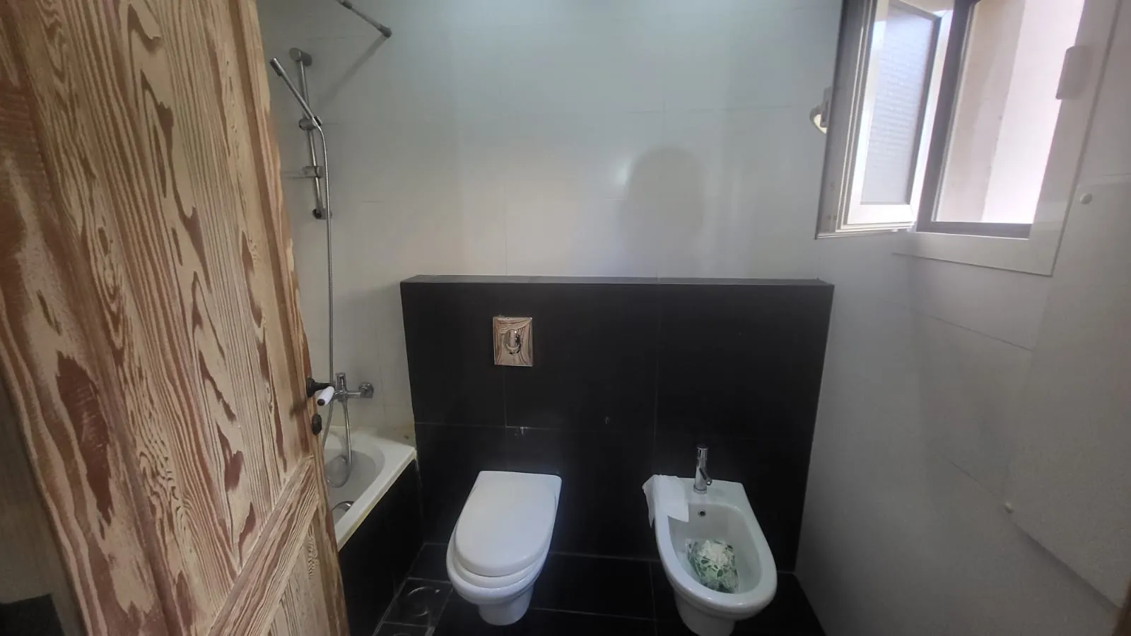 Furnished Apartment For Rent in Haret Sakher — الصورة 9