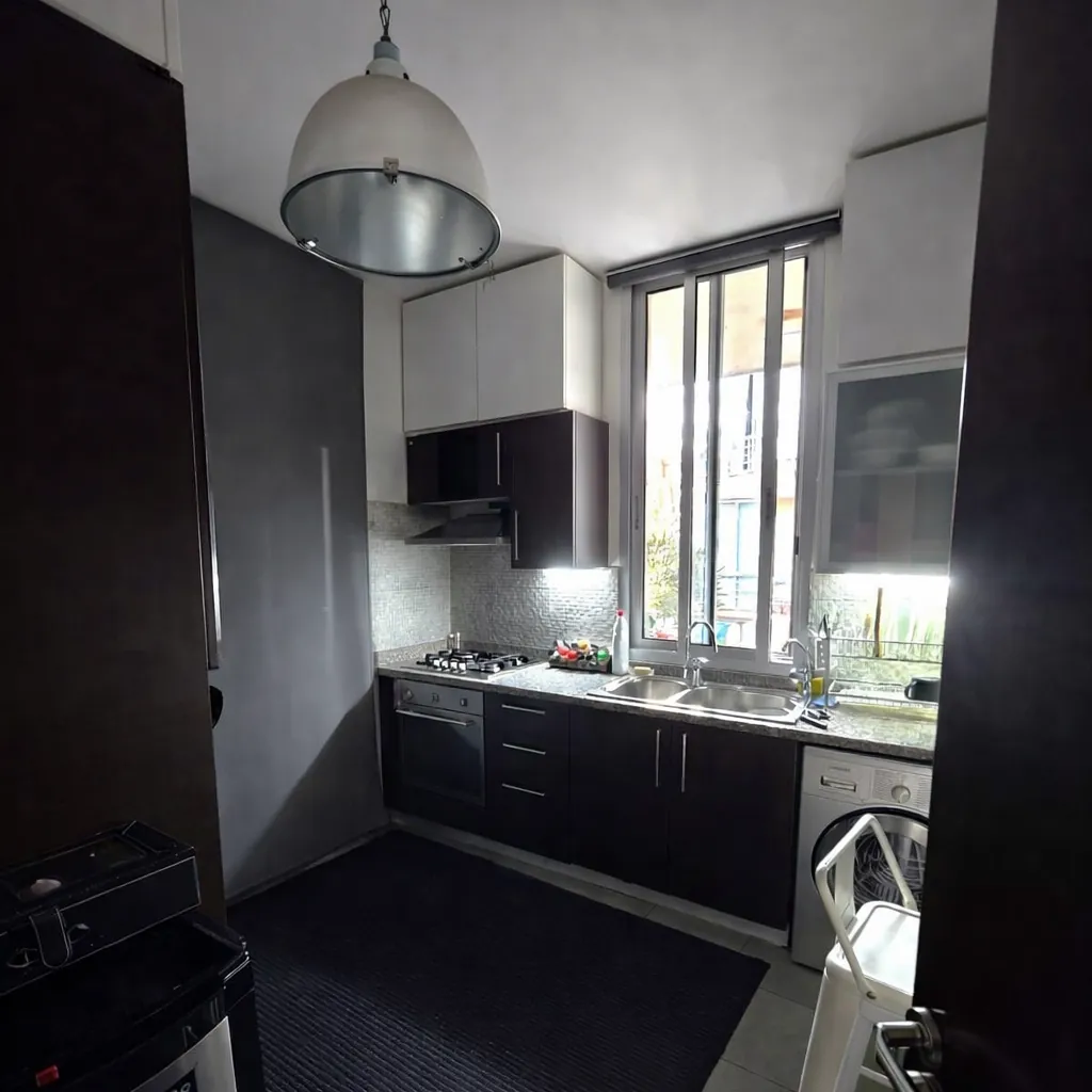 Fully Renovated 2-Bedroom Apartment For Sale in Achrafieh, Saydeh — الصورة 4