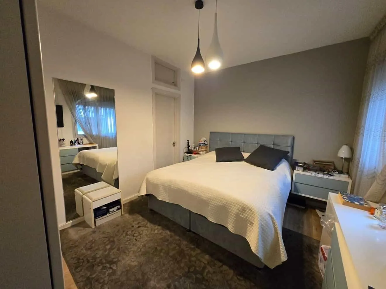Fully Renovated 2-Bedroom Apartment For Sale in Achrafieh, Saydeh — الصورة 5
