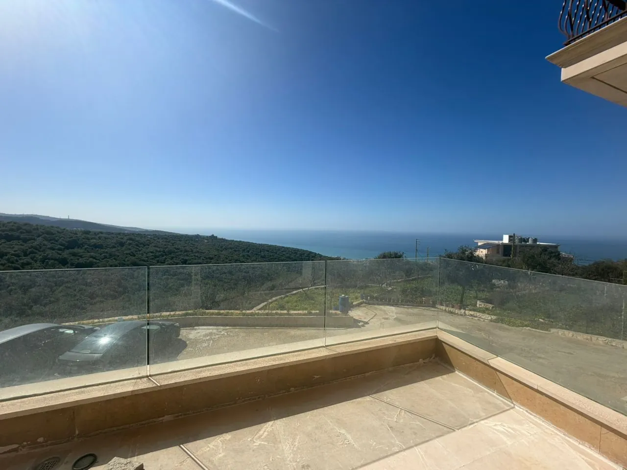 Exclusive! An Individual Villa For Sale in Ebrin, Batroun — الصورة 4