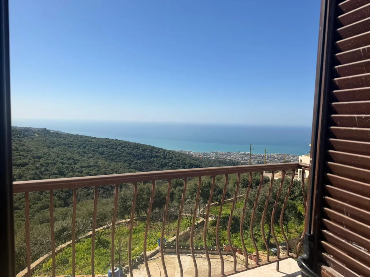 Exclusive! An Individual Villa For Sale in Ebrin, Batroun — الصورة 6