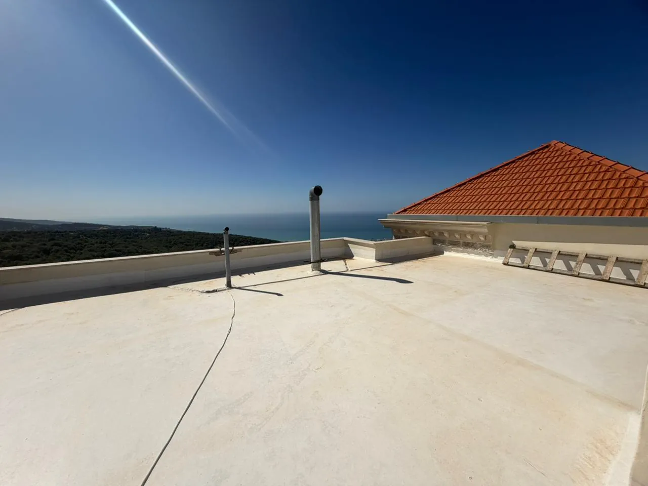 Exclusive! An Individual Villa For Sale in Ebrin, Batroun — الصورة 7