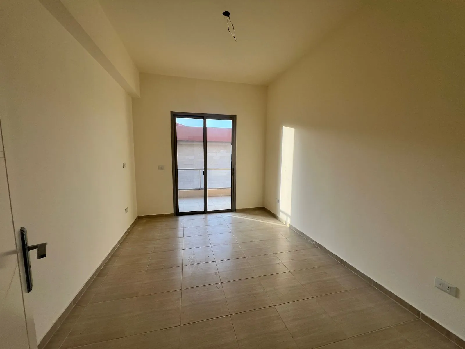 Exclusive! Brand New Apartment For Sale in Wadi Chahrour, Baabda — الصورة 6