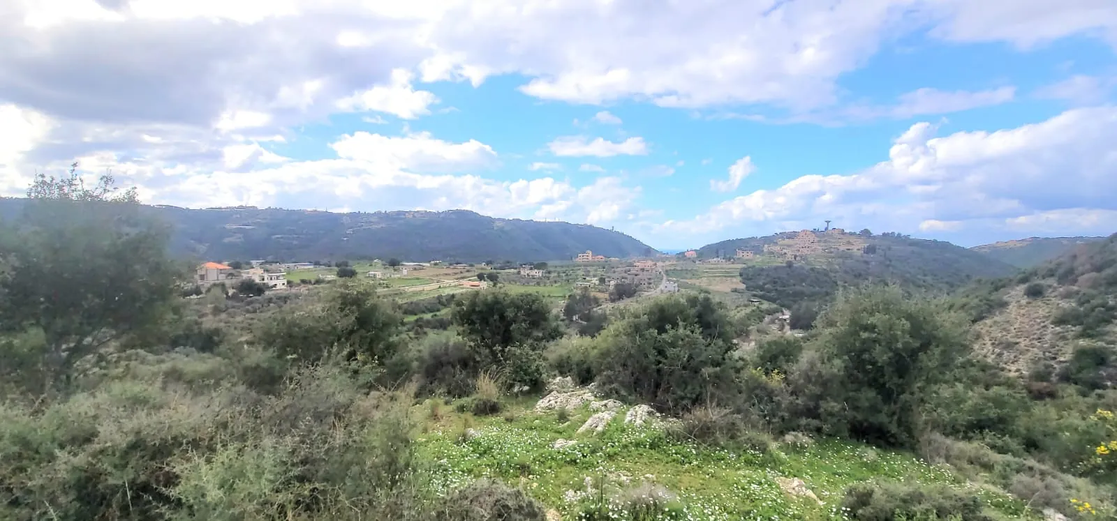 A 8,880 SQM Land For Sale in Sghar, Batroun — photo 1