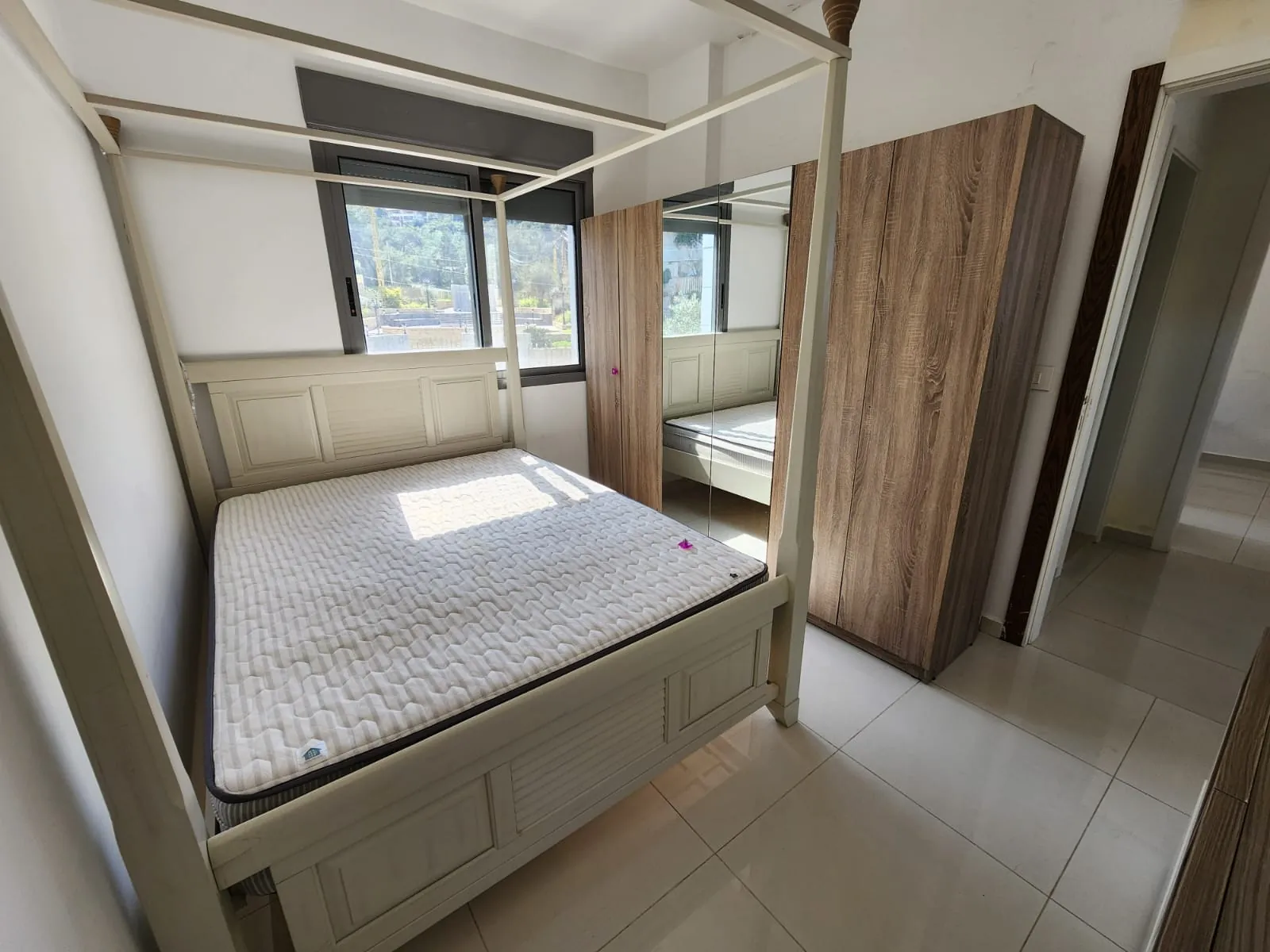 Fully Furnished Apartment For Sale in Bsalim — الصورة 4