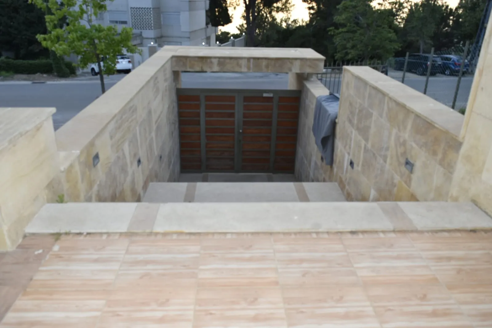 Exclusive! Charming Triplex Villa For Sale in A Prime Location in Broumana — الصورة 7